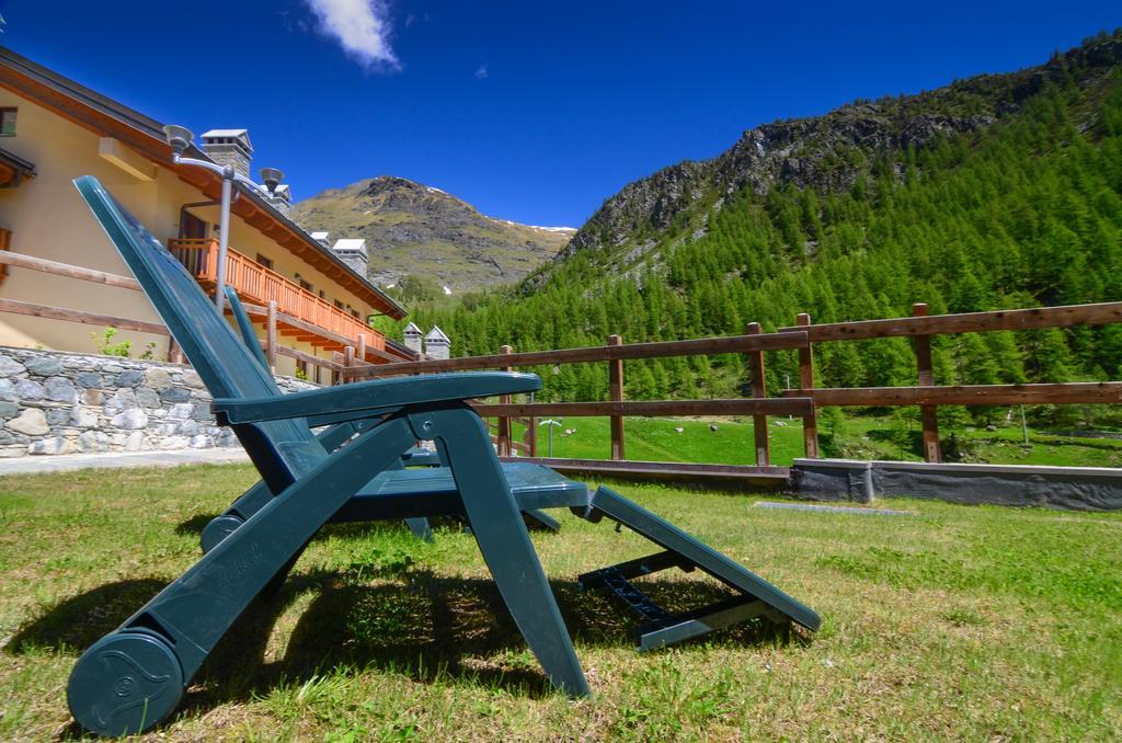 Appartamenti Residenza Anderbatt Gressoney-la-Trinité Zimmer foto