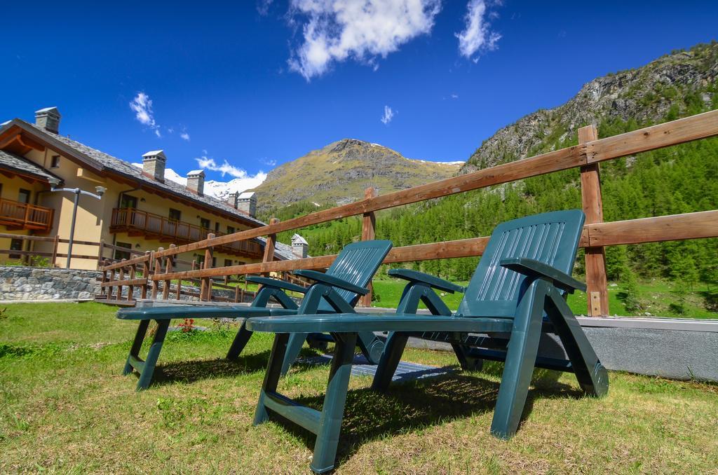 Appartamenti Residenza Anderbatt Gressoney-la-Trinité Zimmer foto